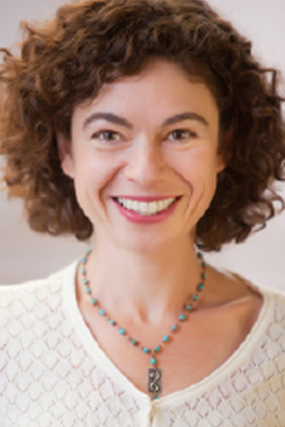 headshot of Irina Nistor