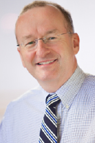 headshot of Raymond Murphy